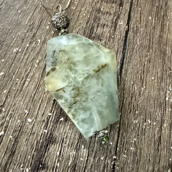 Prehnite/Agate Stone Necklace - Picture 1 of 10